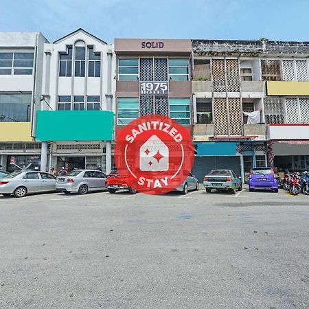 Oyo 90662 The 1975 Hotel Empire Kuantan Extérieur photo
